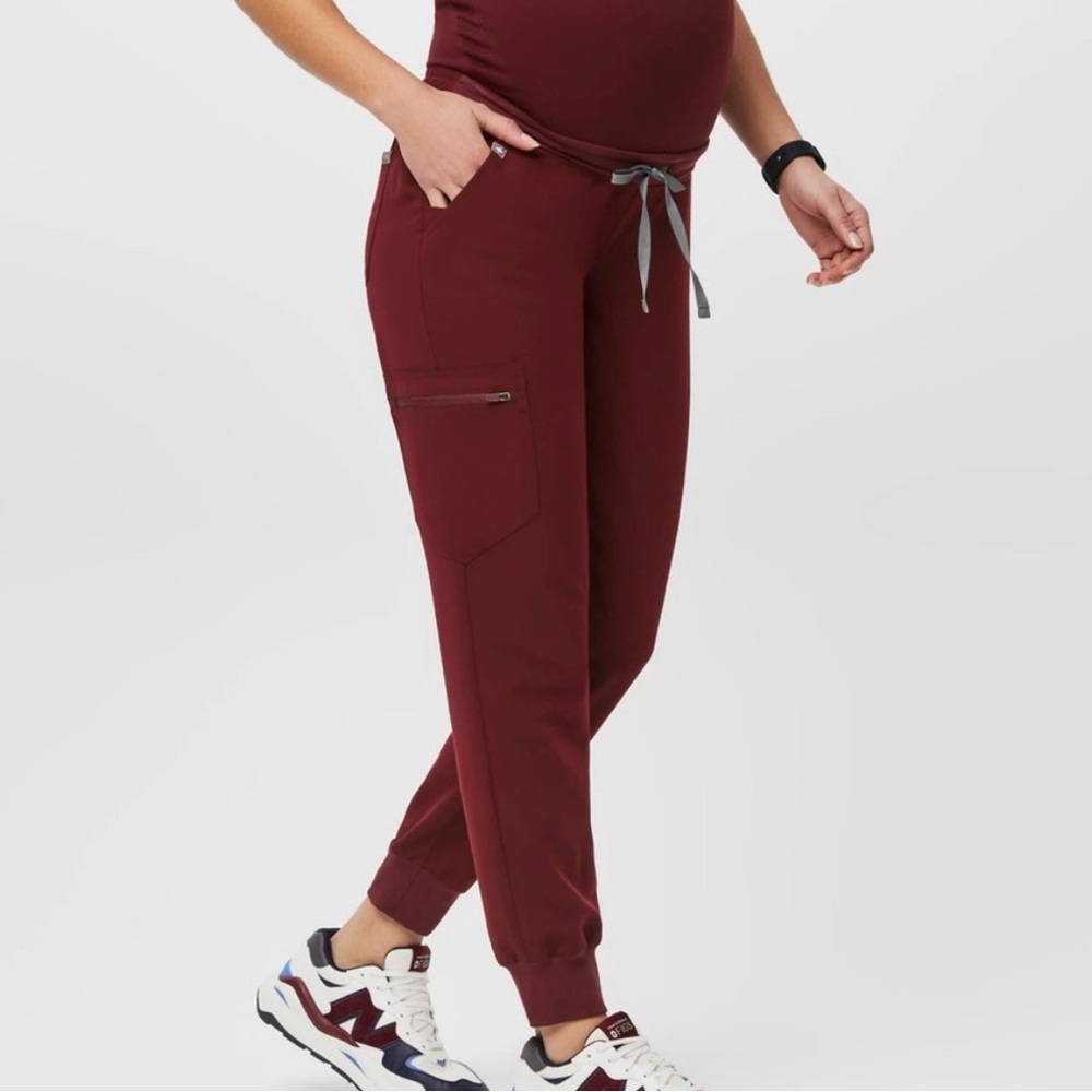 Figs maternity joggers